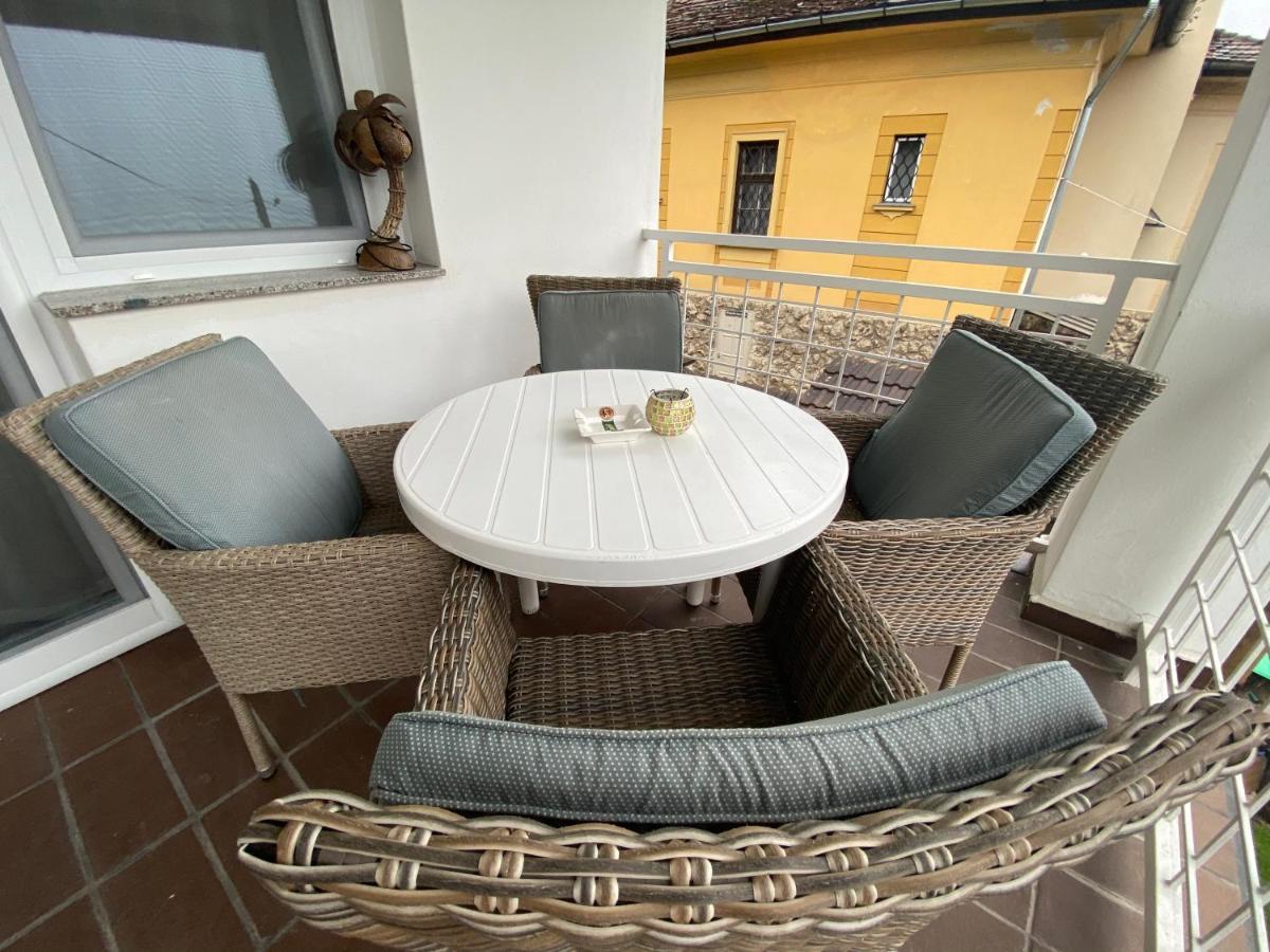 Eszter Apartman Erlau Exterior foto