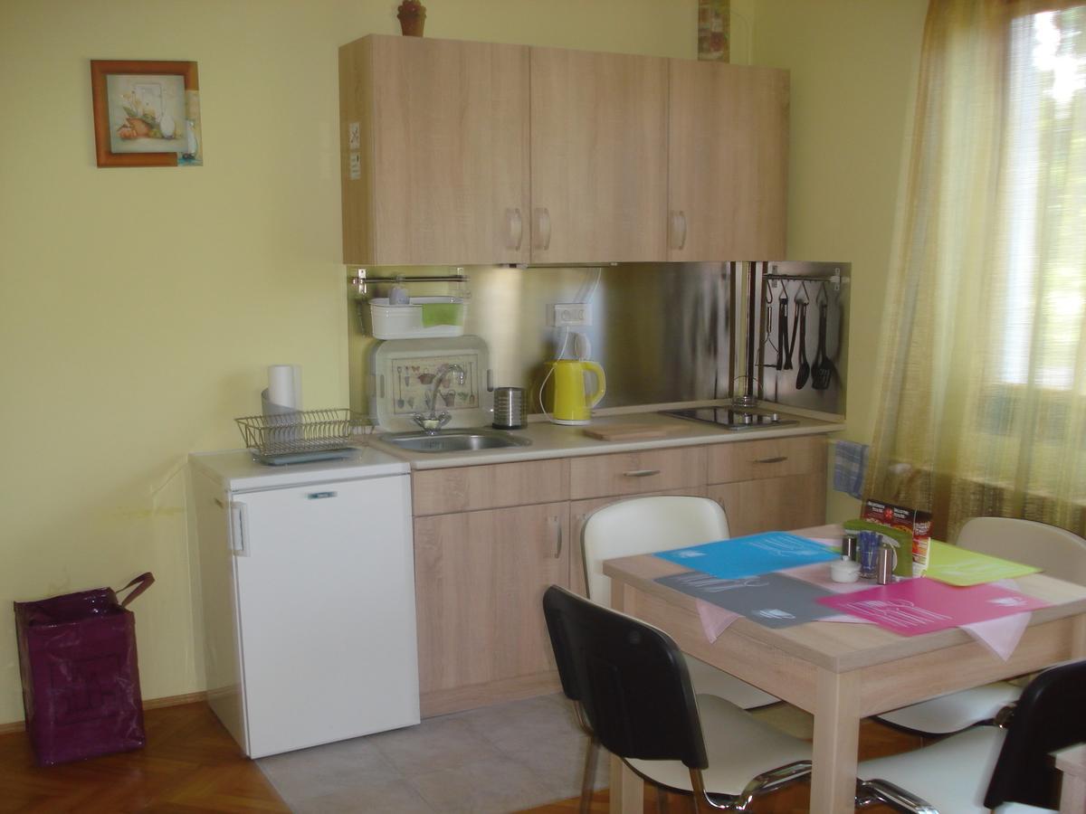 Eszter Apartman Erlau Exterior foto